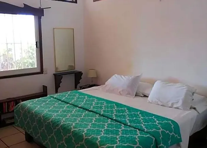 Pacificos Aparthotel